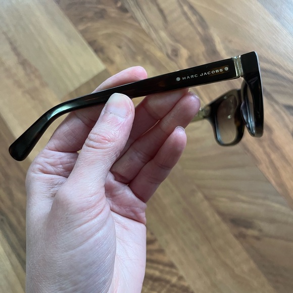 Marc Jacobs sunglasses - Picture 8 of 13